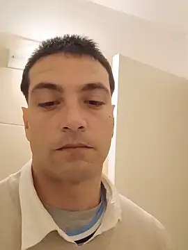Julian2236 online show from 06-17-26, 07:59