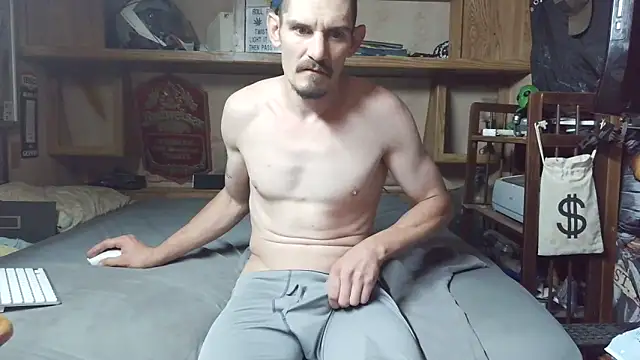 mike42088 online show from 05-13-26, 03:15