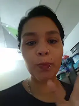 Snapshot of lila_kitty81 chatting on 10-25-25, 06:46 lila kitty81 online show from 10-25-25, 06:46