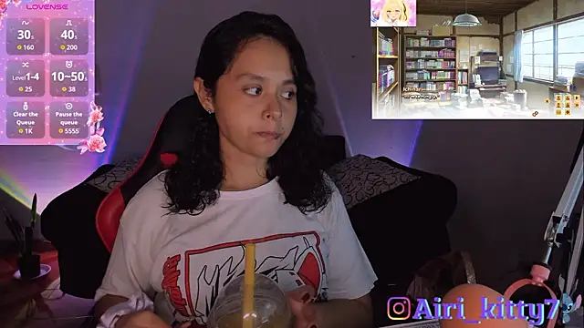 Snapshot of lila_kitty81 chatting on 03-05-26, 09:33 lila kitty81 online show from 03-05-26, 09:33