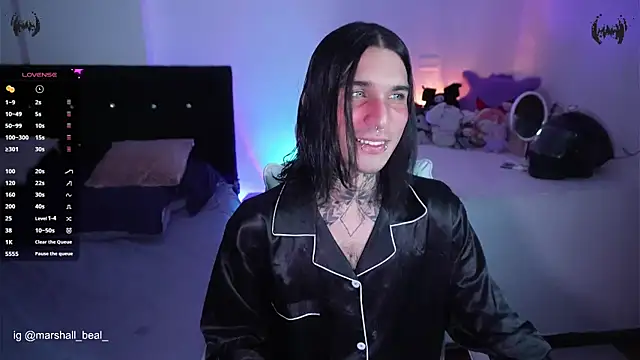 Snapshot of marshall__k chatting on 06-15-26, 05:20 marshall k online show from 06-15-26, 05:20