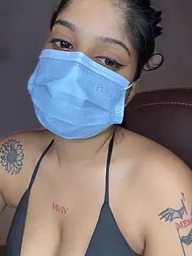 Snapshot of Saza_lklx chatting on 11-15-25, 08:55 Saza lklx online show from 11-15-25, 08:55