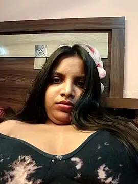 Maahhii 2 online show from 05-15-26, 09:05