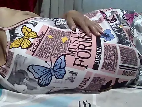 Snapshot of boobies_247 chatting on 10-14-25, 05:36 boobies 247 online show from 10-14-25, 05:36