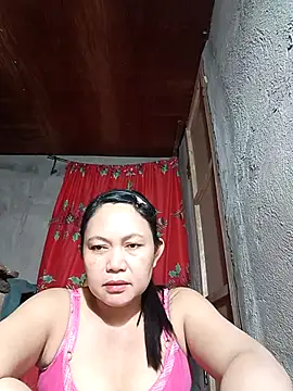 Everleigh mom online show from 10-25-25, 03:36