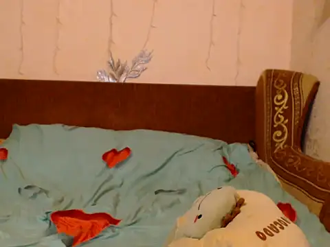 Snapshot of Veronica-Luxs chatting on 02-13-26, 08:21 Veronica-Luxs online show from 02-13-26, 08:21