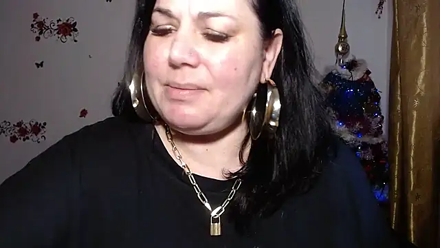 Snapshot of andreea2011 chatting on 10-11-25, 10:58 andreea2011 online show from 10-11-25, 10:58