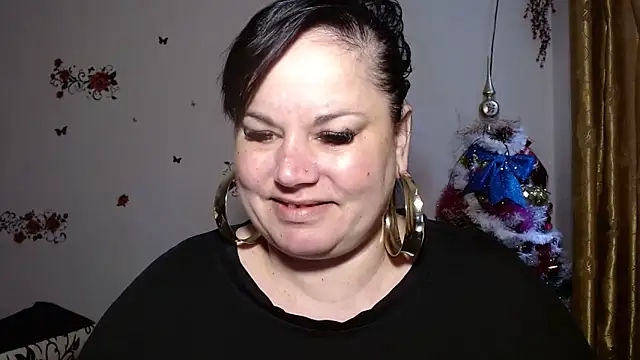 Snapshot of andreea2011 chatting on 10-15-25, 06:46 andreea2011 online show from 10-15-25, 06:46