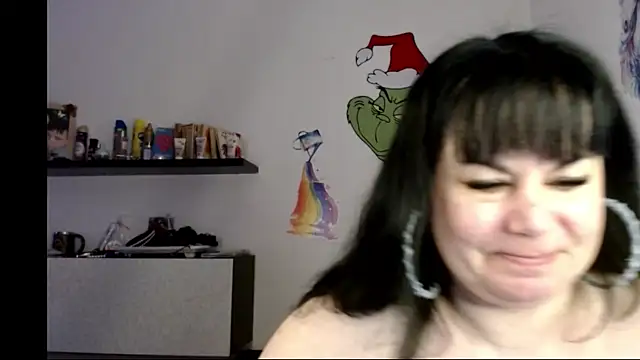 Snapshot of andreea2011 chatting on 12-22-25, 07:05 andreea2011 online show from 12-22-25, 07:05