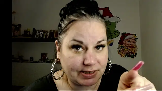 Snapshot of andreea2011 chatting on 02-06-26, 07:28 andreea2011 online show from 02-06-26, 07:28