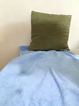 Snapshot of PussyLover880099 chatting on 09-13-25, 12:05 PussyLover880099 online show from 09-13-25, 12:05