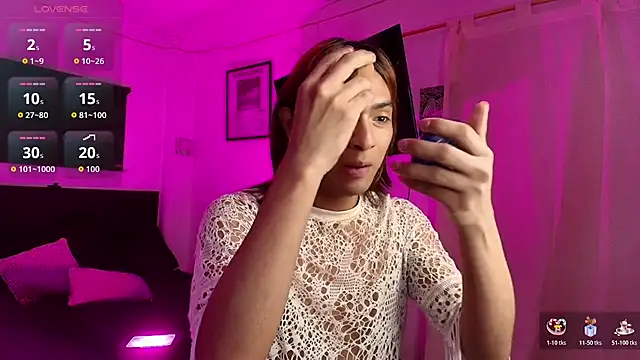 Snapshot of imgerver chatting on 10-24-25, 01:18 imgerver online show from 10-24-25, 01:18