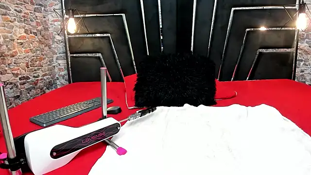 Snapshot of ALYANNA_HOT_ chatting on 10-23-25, 12:26 ALYANNA HOT online show from 10-23-25, 12:26