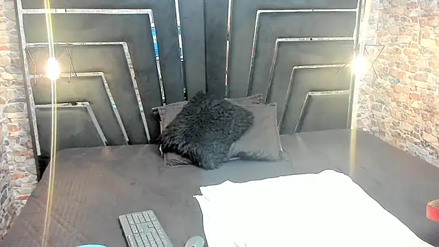 Snapshot of ALYANNA_HOT_ chatting on 11-23-25, 12:49 ALYANNA HOT online show from 11-23-25, 12:49