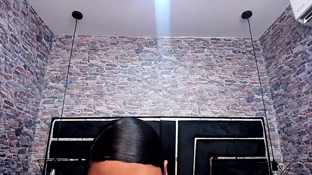 Snapshot of ALYANNA_HOT_ chatting on 12-01-25, 11:48 ALYANNA HOT online show from 12-01-25, 11:48