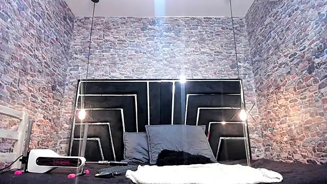 Snapshot of ALYANNA_HOT_ chatting on 12-15-25, 12:09 ALYANNA HOT online show from 12-15-25, 12:09