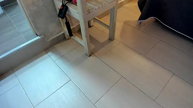 Snapshot of ALYANNA_HOT_ chatting on 01-10-26, 11:45 ALYANNA HOT online show from 01-10-26, 11:45