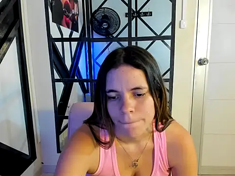 Snapshot of maira_tf chatting on 11-30-25, 04:16 maira tf online show from 11-30-25, 04:16