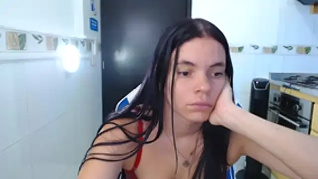 Snapshot of maira_tf chatting on 12-14-25, 04:07 maira tf online show from 12-14-25, 04:07