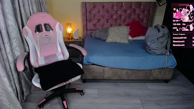 Snapshot of kataleya_29 chatting on 11-25-25, 08:47 kataleya 29 online show from 11-25-25, 08:47