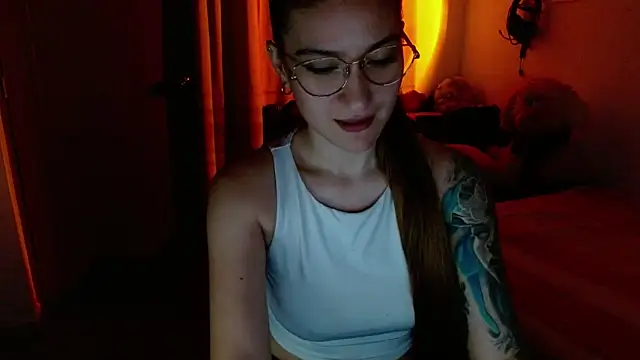 lia ana online show from 05-05-26, 05:37