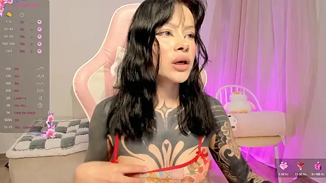 Snapshot of AlinaLukyanova chatting on 09-13-25, 02:22 AlinaLukyanova online show from 09-13-25, 02:22