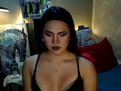 YllanaAltheaXxX online show from 07-12-26, 07:43