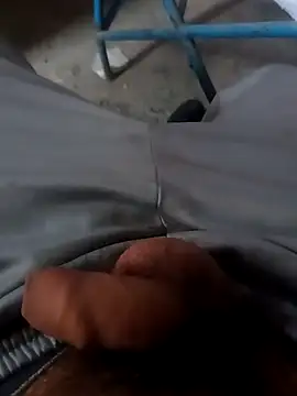 Snapshot of Narckse chatting on 10-27-25, 11:41 Narckse online show from 10-27-25, 11:41