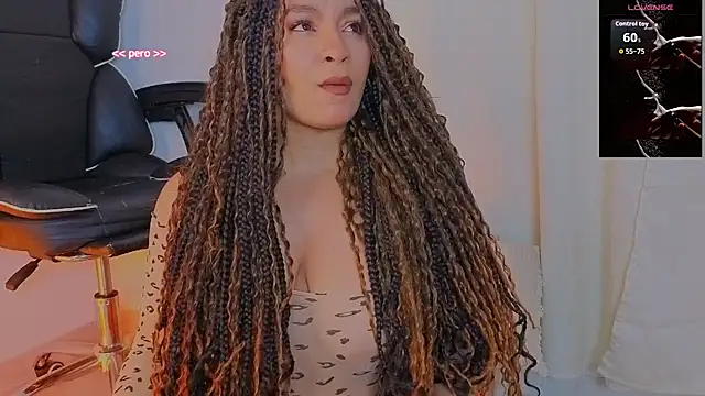 Snapshot of Alice-Benette chatting on 08-07-26, 10:56 Alice-Benette online show from 08-07-26, 10:56