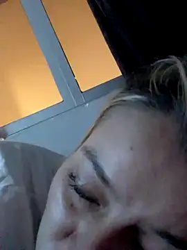 Snapshot of Fernandar2025 chatting on 09-16-25, 01:17 Fernandar2025 online show from 09-16-25, 01:17