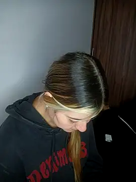 Snapshot of Fernandar2025 chatting on 10-14-25, 09:04 Fernandar2025 online show from 10-14-25, 09:04