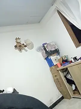 Snapshot of Fernandar2025 chatting on 12-17-25, 03:01 Fernandar2025 online show from 12-17-25, 03:01