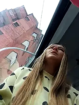 Snapshot of Fernandar2025 chatting on 12-18-25, 04:13 Fernandar2025 online show from 12-18-25, 04:13