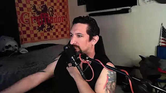 Snapshot of DevilPup75_ chatting on 09-25-25, 01:15 DevilPup75  online show from 09-25-25, 01:15