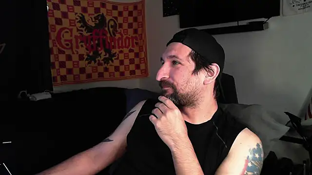 Snapshot of DevilPup75_ chatting on 10-06-25, 06:27 DevilPup75  online show from 10-06-25, 06:27