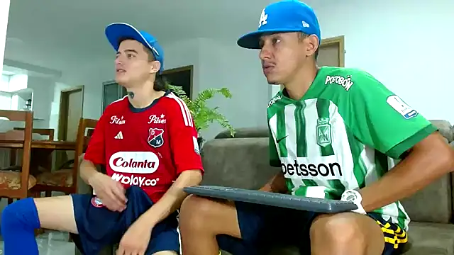 Snapshot of skinny23cm chatting on 03-07-25, 09:29 skinny23cm online show from 03-07-25, 09:29