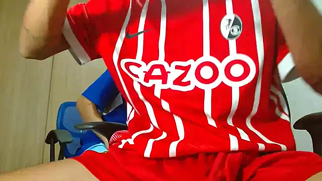 Snapshot of skinny23cm chatting on 09-23-25, 10:51 skinny23cm online show from 09-23-25, 10:51