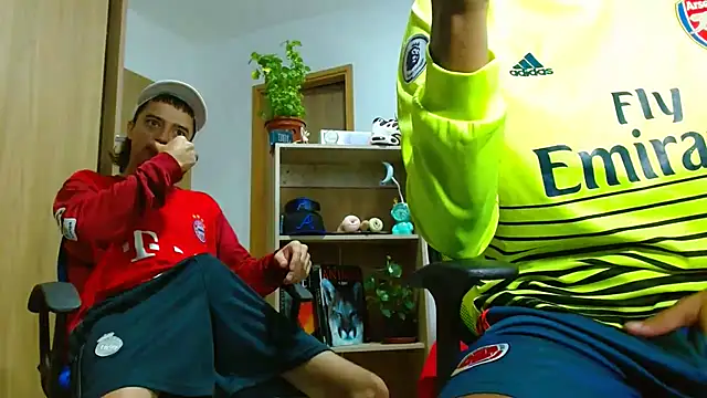 Snapshot of skinny23cm chatting on 10-03-25, 09:28 skinny23cm online show from 10-03-25, 09:28