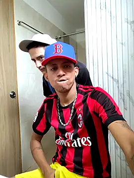 Snapshot of skinny23cm chatting on 10-16-25, 02:51 skinny23cm online show from 10-16-25, 02:51