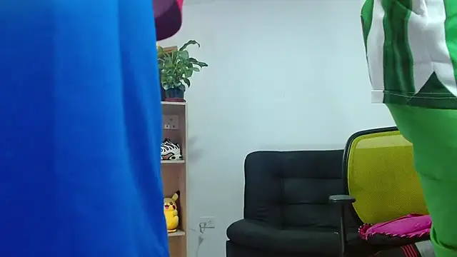 skinny23cm online show from 11-10-25, 09:03