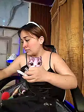 Snapshot of sara-lopez1 chatting on 09-23-25, 02:14 sara-lopez1 online show from 09-23-25, 02:14