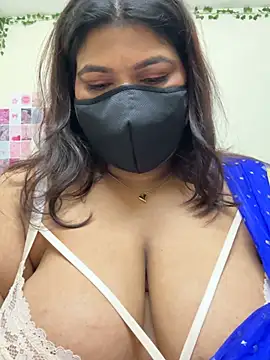 Kitten-Lana online show from 06-07-26, 02:43