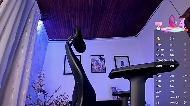 Snapshot of tyler_jones_ chatting on 09-17-25, 04:25 tyler jones online show from 09-17-25, 04:25