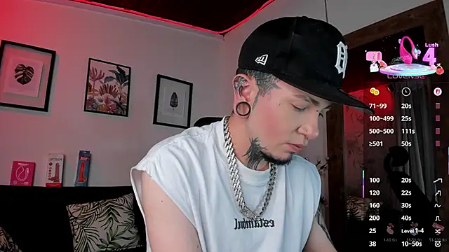 Snapshot of tyler_jones_ chatting on 10-07-25, 03:58 tyler jones online show from 10-07-25, 03:58