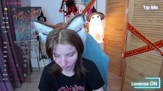 Madelaineses online show from 10-31-25, 11:44