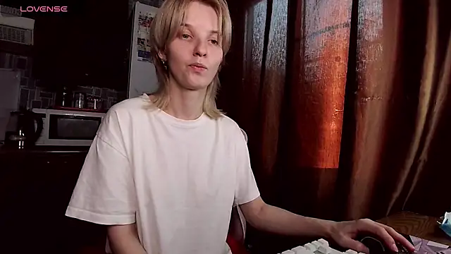 Madelaineses online show from 06-08-26, 10:54