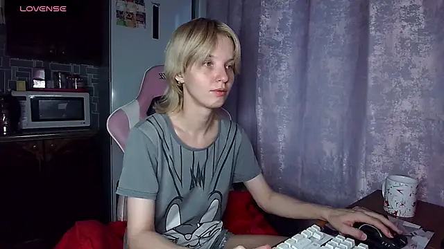 Madelaineses online show from 06-29-26, 10:32