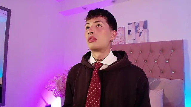 OzorioDany online show from 12-17-25, 04:29