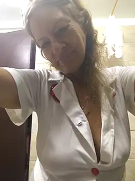 Snapshot of MaryeLunna chatting on 10-05-25, 11:08 MaryeLunna online show from 10-05-25, 11:08