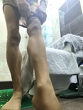 Snapshot of MaryeLunna chatting on 10-16-25, 06:42 MaryeLunna online show from 10-16-25, 06:42